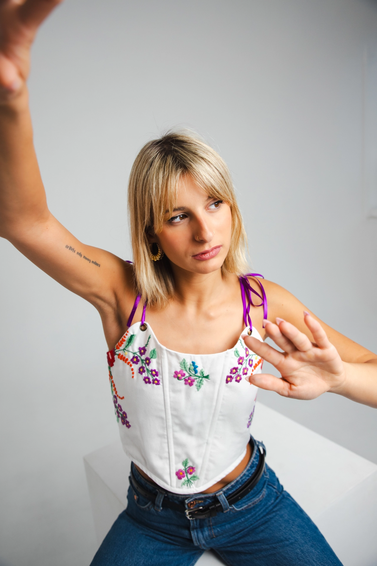 Kalocsai Ihletésű Hímzett Fűző - Image 2